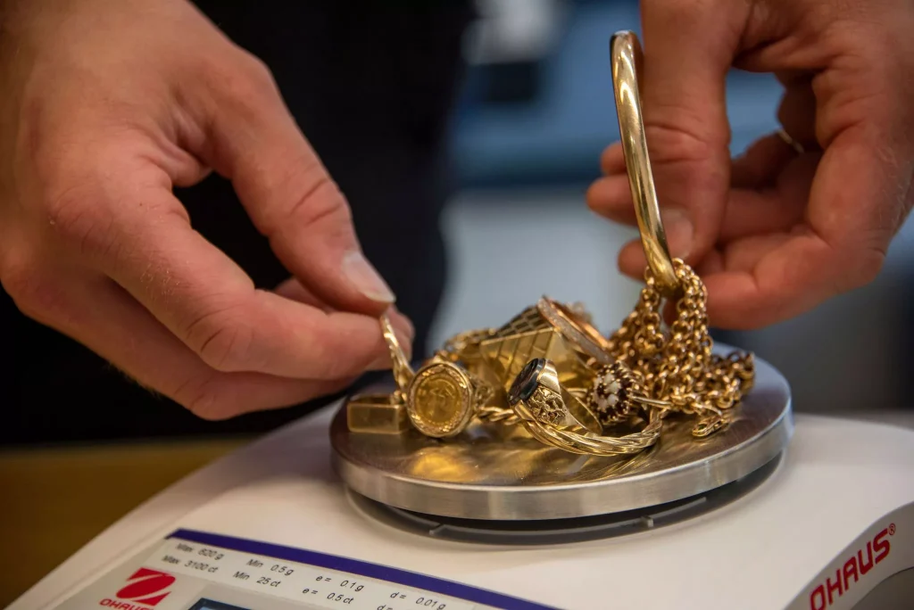 When's the best time to sell your gold? - GA Jewellers & Pawnbrokers